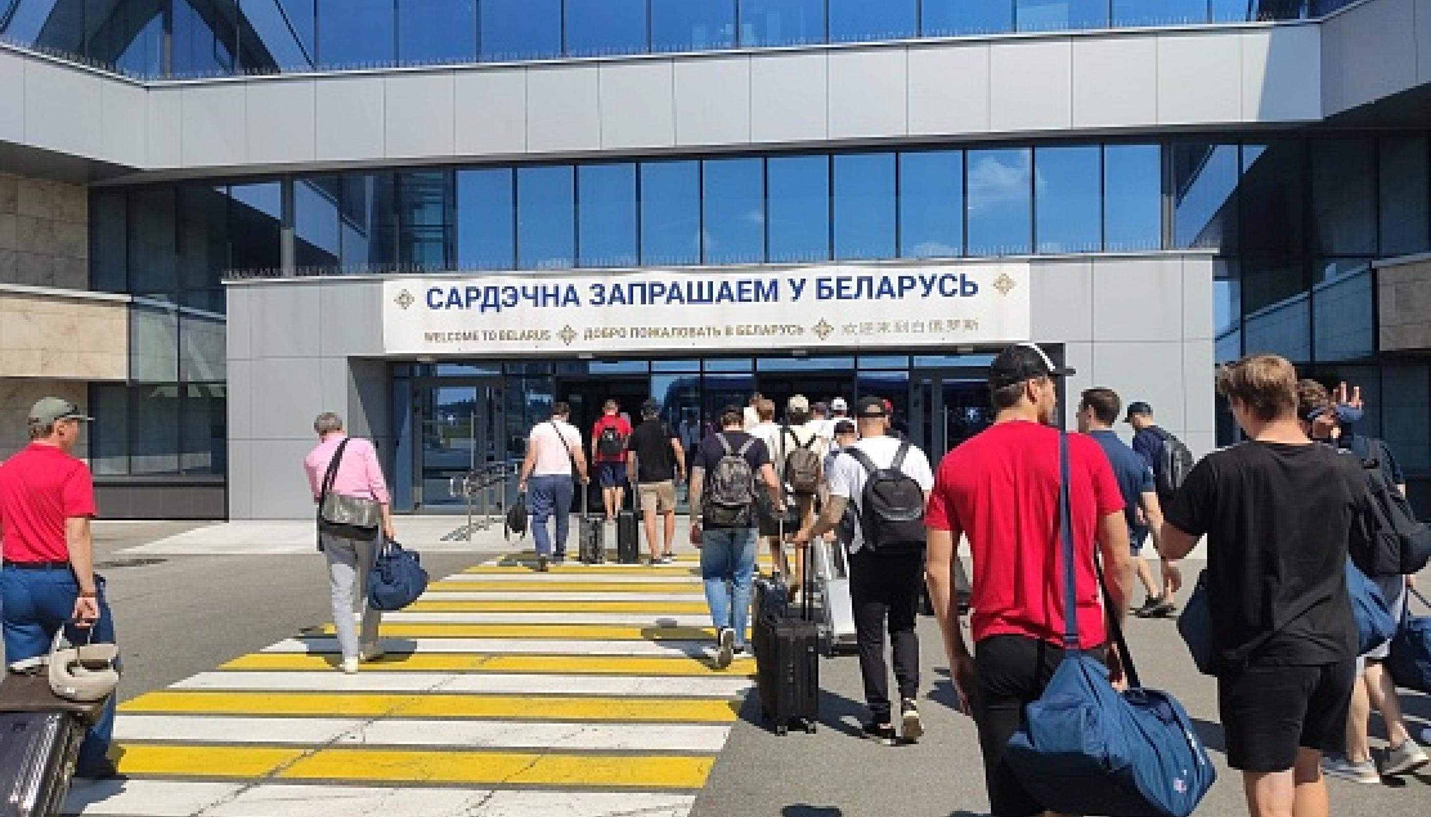 Столичные армейцы прилетели на сбор в Минск